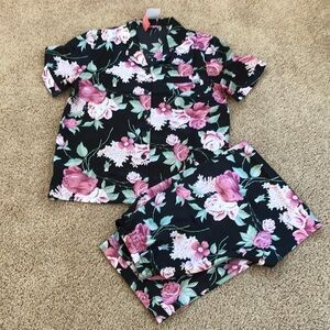NWT! LAVENDERI black floral short sleeve pajama set